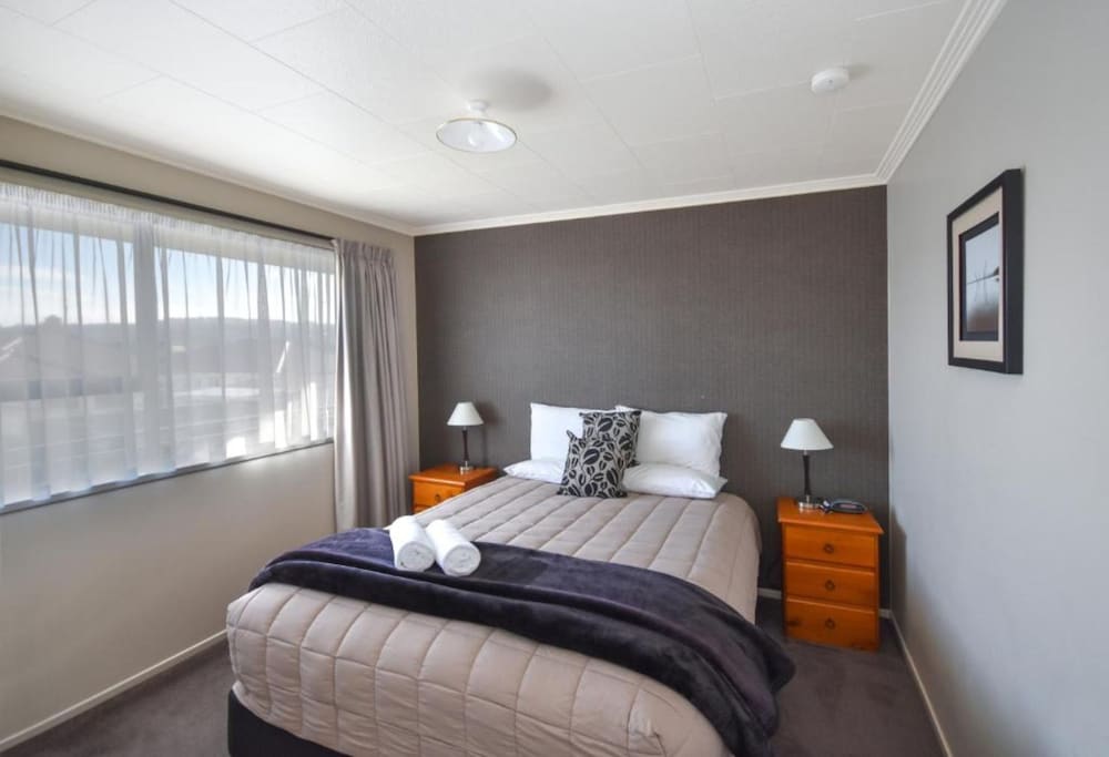 2 BEDROOMS, APARTMENT