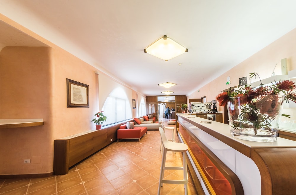 Villa Donna Lisa Wine Hotel 52/78