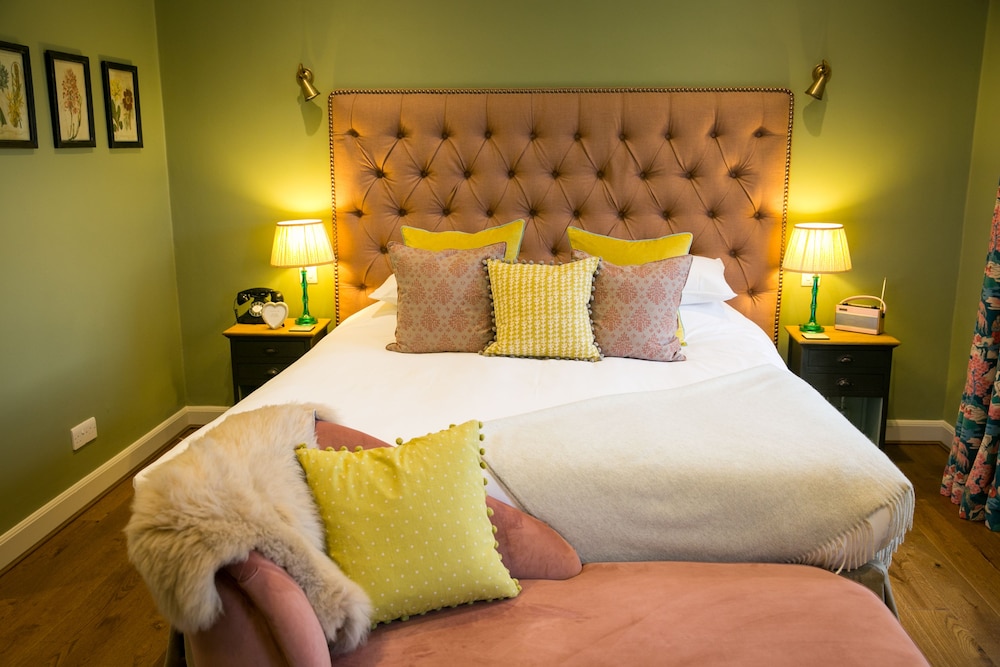 The Stable Courtyard Bedrooms At Leeds Castle 17/44