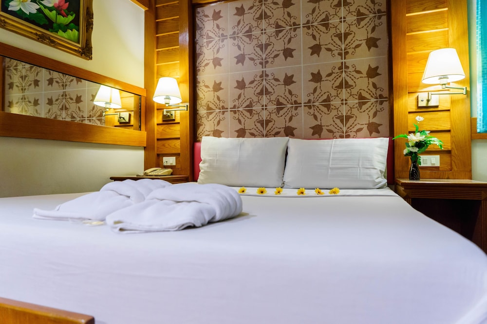 Siri Hotel 23/70