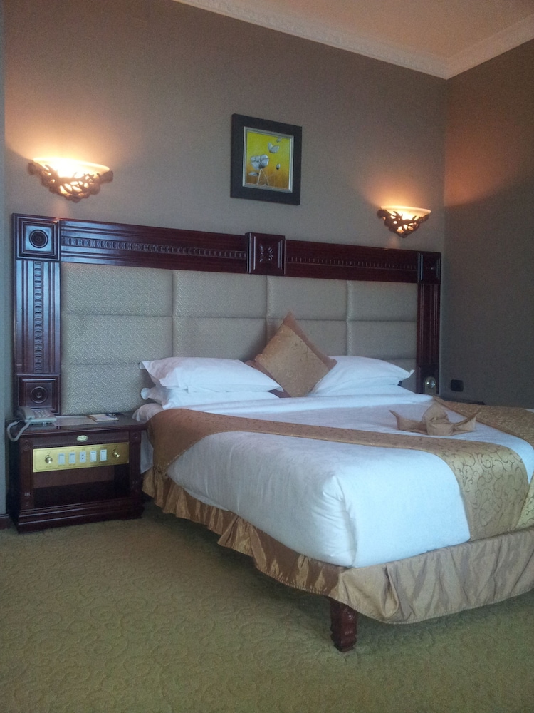 Friendship International Hotel 20/55
