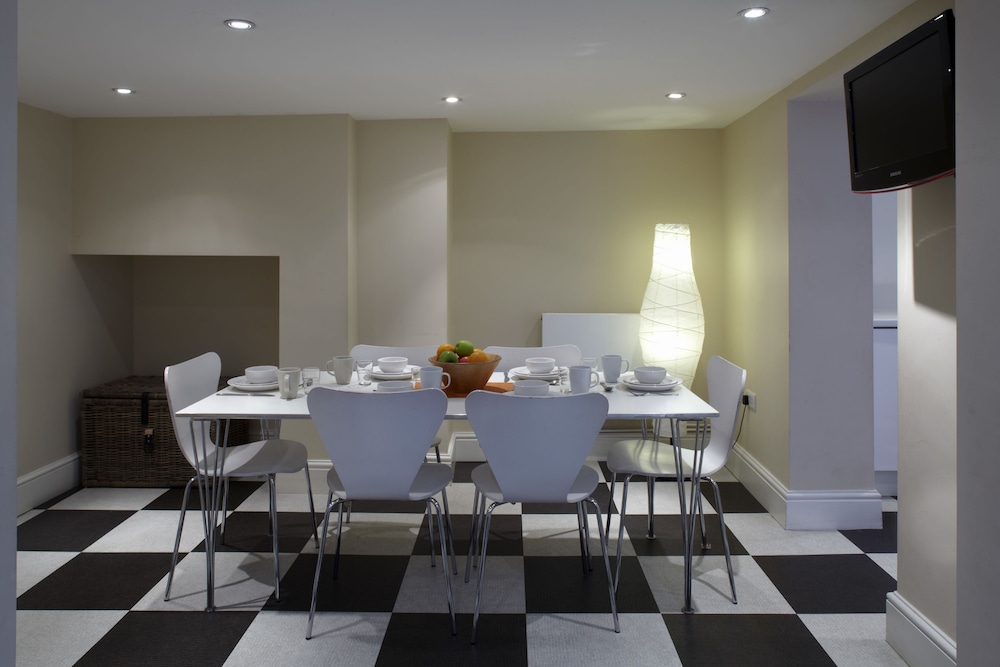 B&B Belgravia 35/43