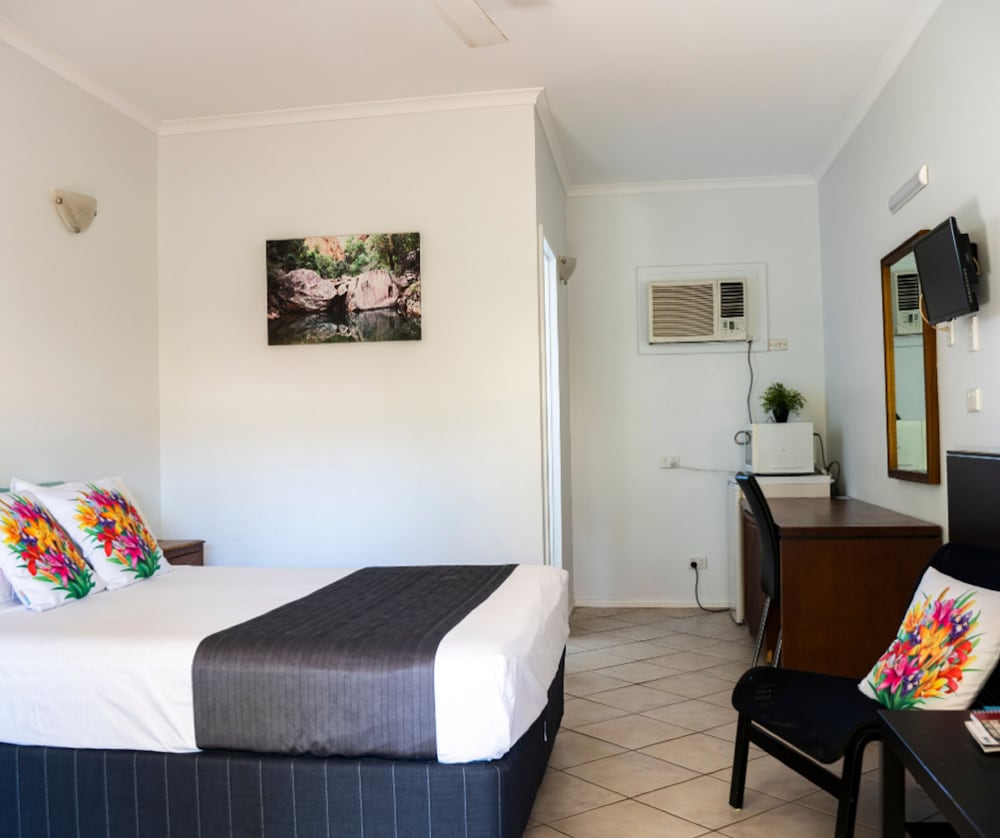 Kimberley Croc Motel 10/61
