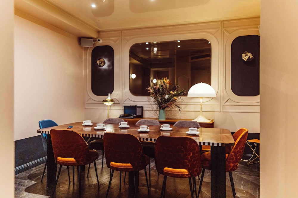 Hotel Panache 40/50