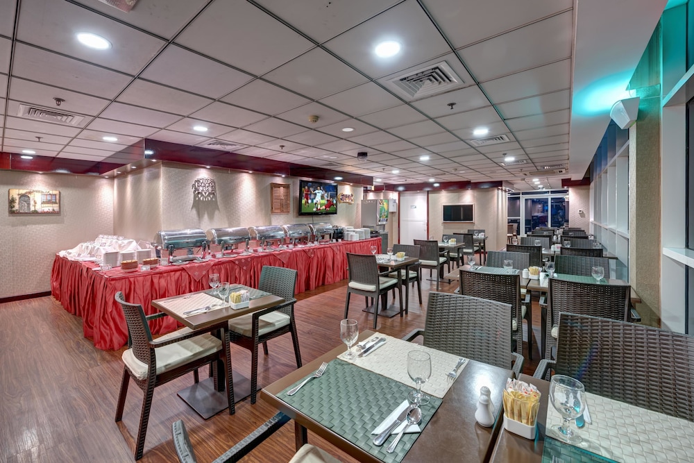 restaurant cafeteria