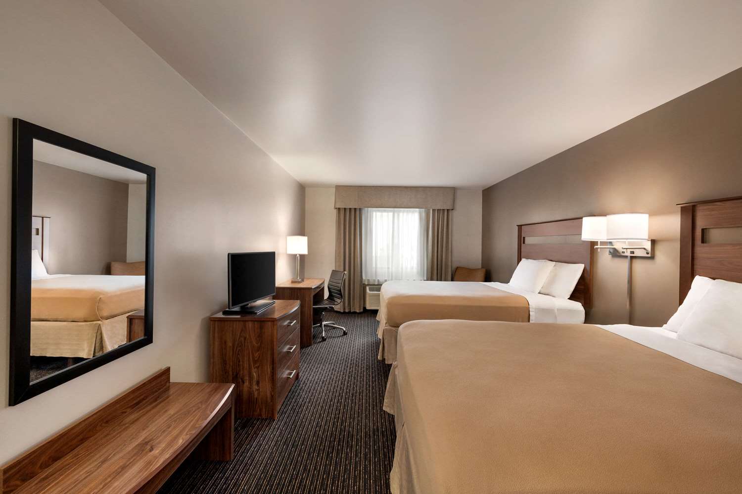 Baymont By Wyndham Buffalo 4/19