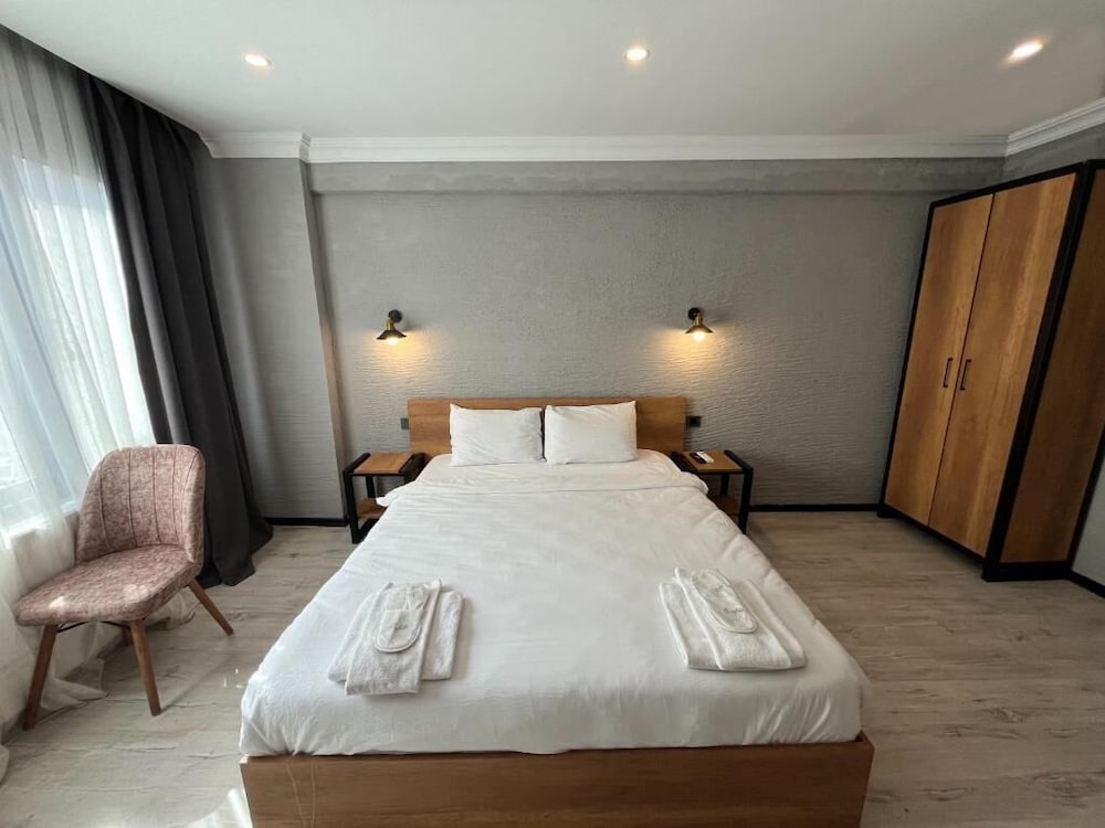 LE SAFRAN SUITE 24/50