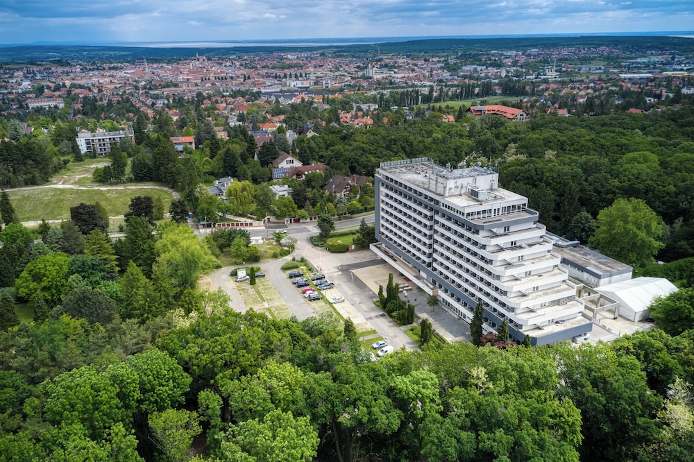 CITY PARTNER HOTEL SZIESZTA 21/24