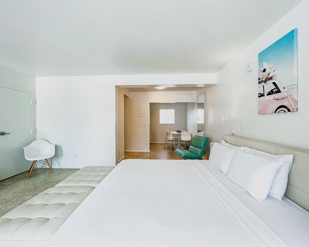 Tranquilo A North Beach Village Resort Hotel 12/64