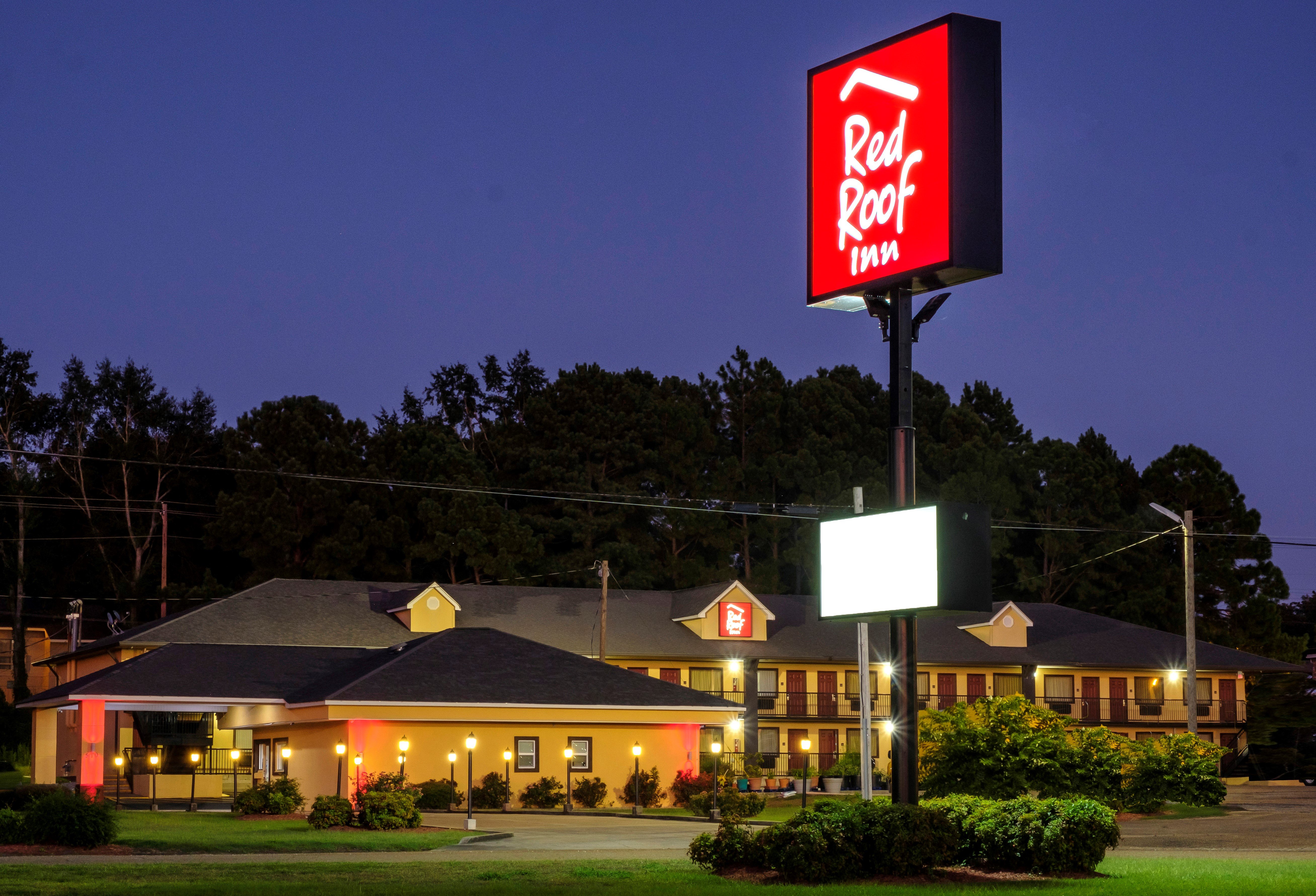 Red Roof Inn Columbus Ms 4/24