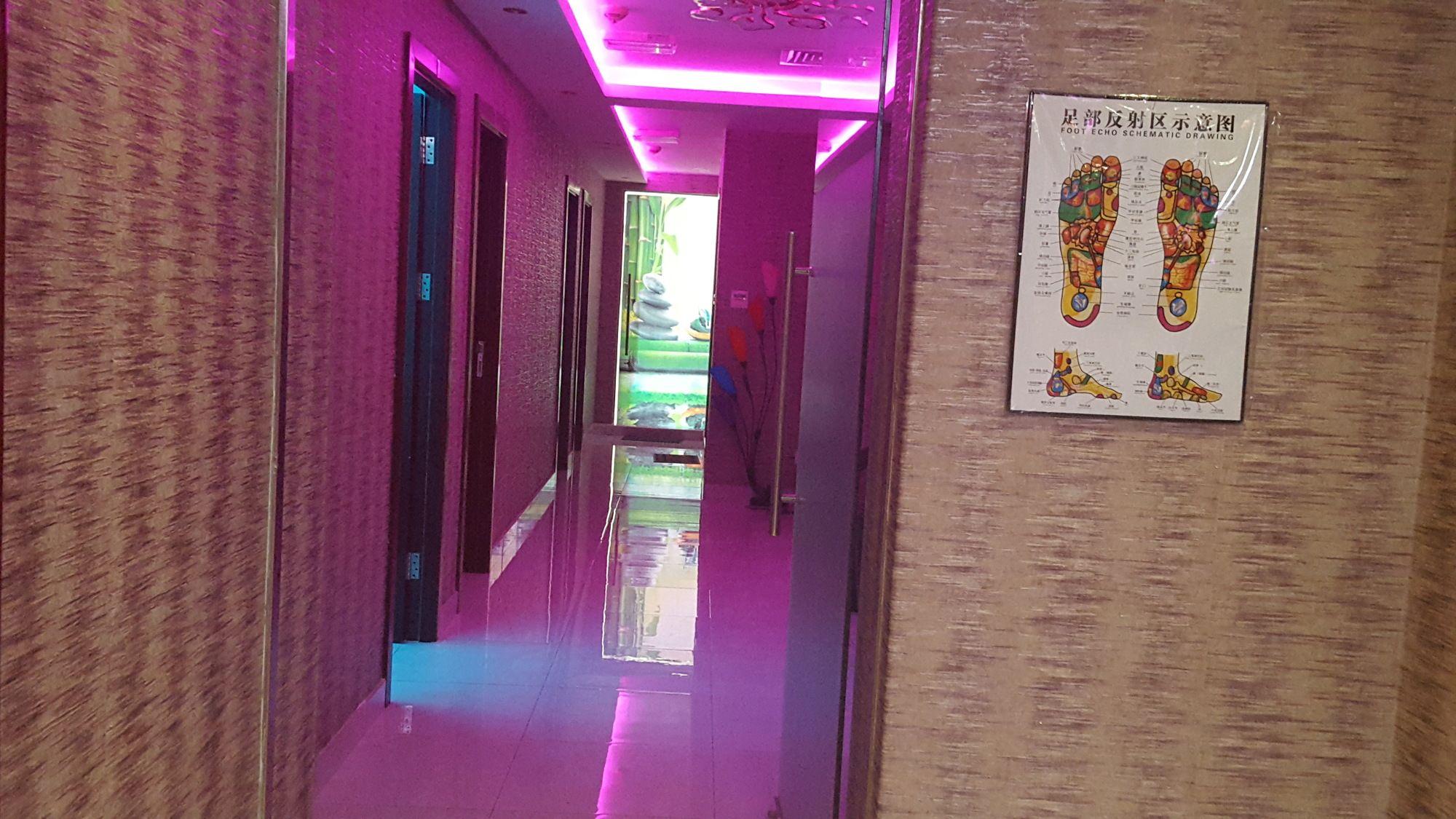 Beach Hotel Apartments