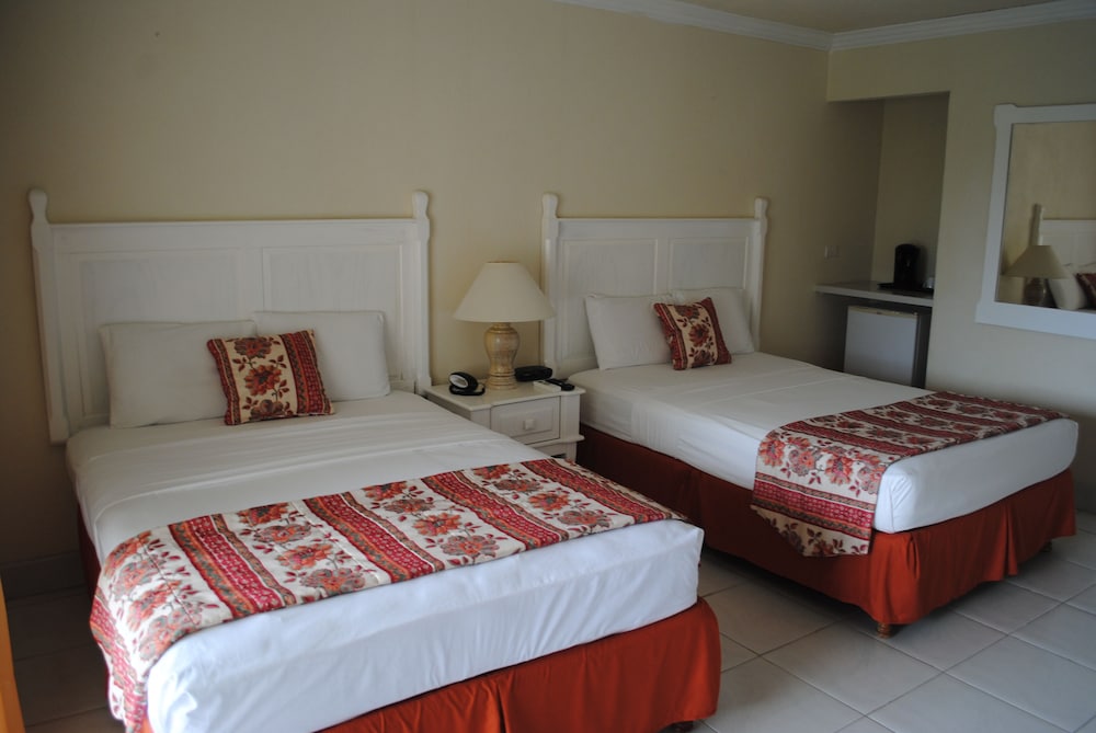 Sunbay Hotel 20/63