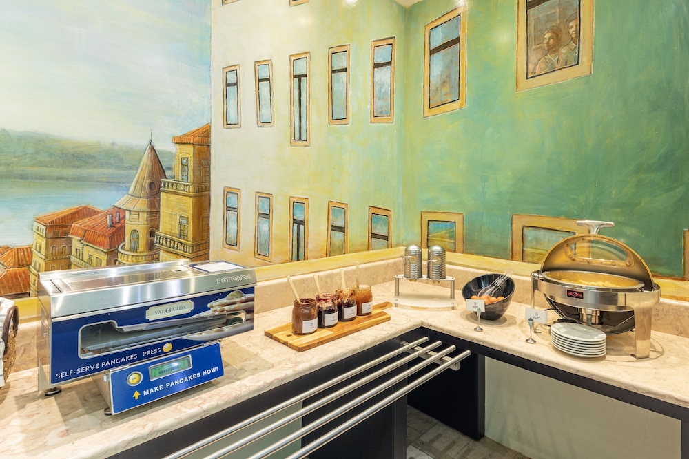Holiday Inn Express LISBON - AV. LIBERDADE 36/62