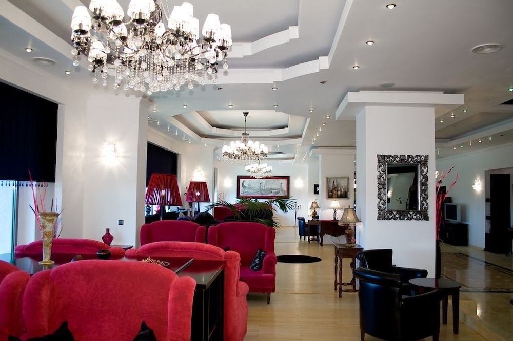 PHOENICIA EXPRESS HOTEL 30/49
