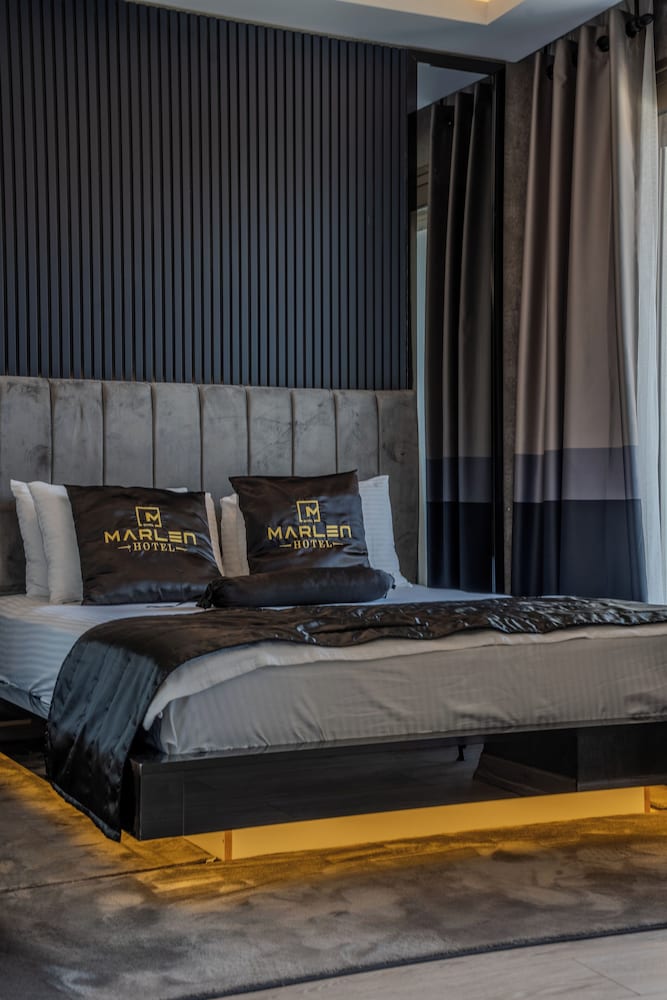 Marlen Hotel Bayrakli 6/48