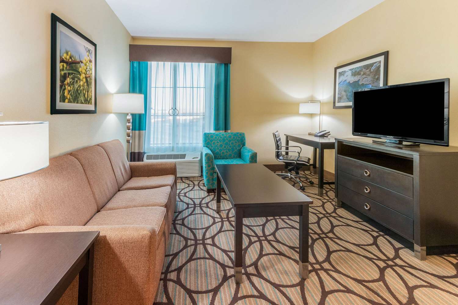 La Quinta Inn And Suites Carlsbad 34/59