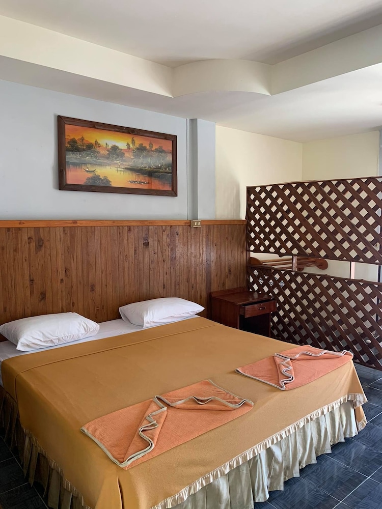 Rattana Guesthouse Bungalow 14/50