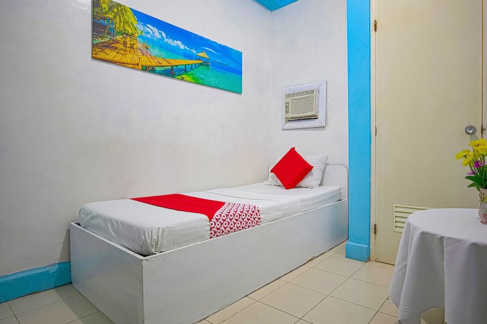 La Maria Pension & Tourist Inn Hotel 31/51