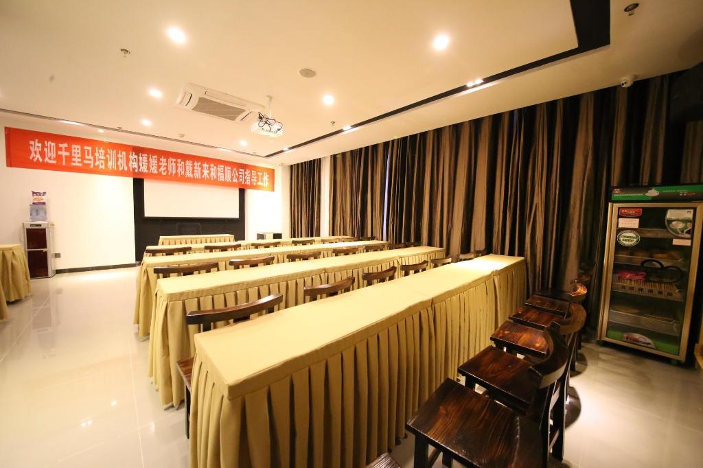 7 Days Premium (Pingyuan Xinhua Road) 7/31