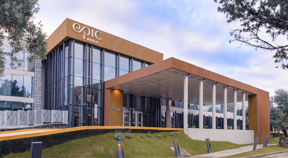 EPIC HOTEL VILLA DE MERLO 5/56