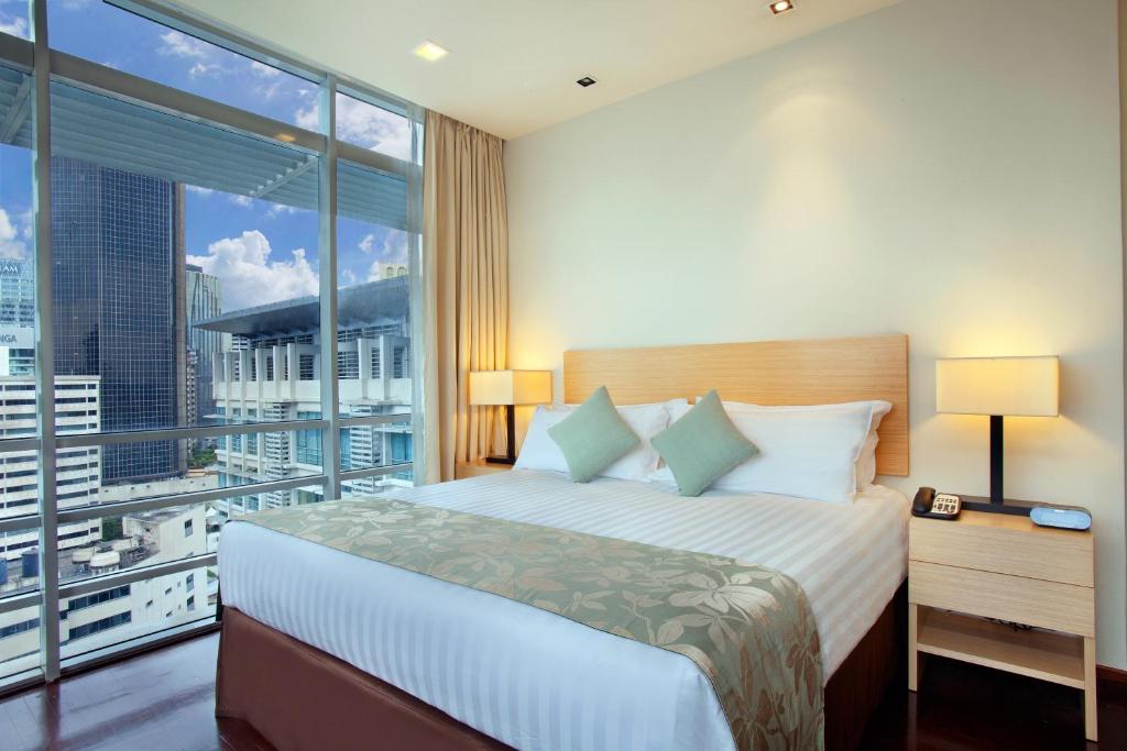 THREE BEDROOM SUITE