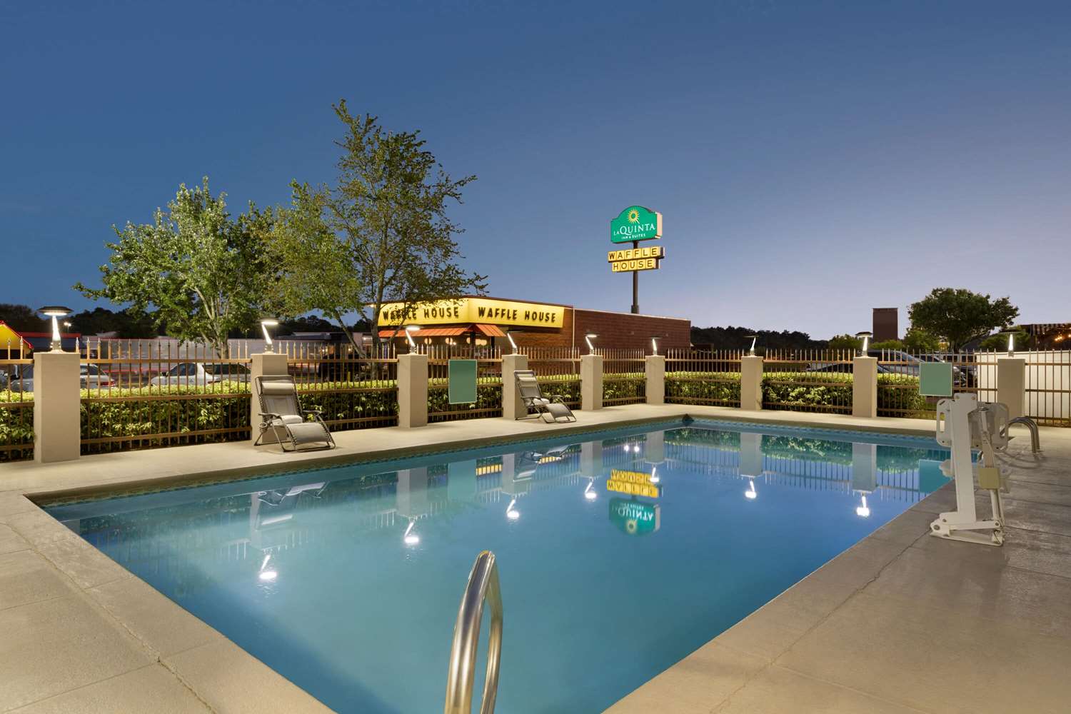 La Quinta Inn & Suites by Wyndham Dothan 6/71
