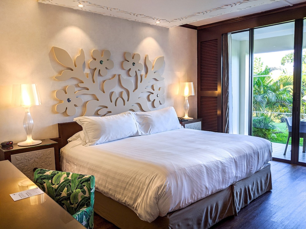 غرفة كلاسيكية بسرير كينج بإطلالة على الحديقة، InterContinental Tahiti Resort & Spa 6/10