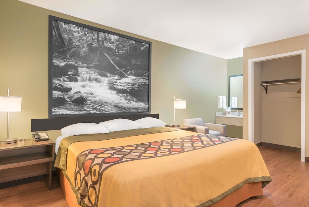 Super 8 By Wyndham Bryant Little Rock Area 7/19