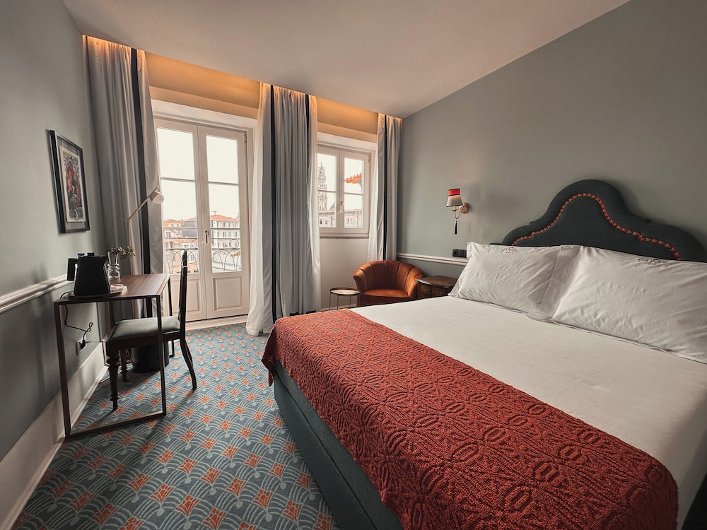 SUPERIOR, DOUBLE BED