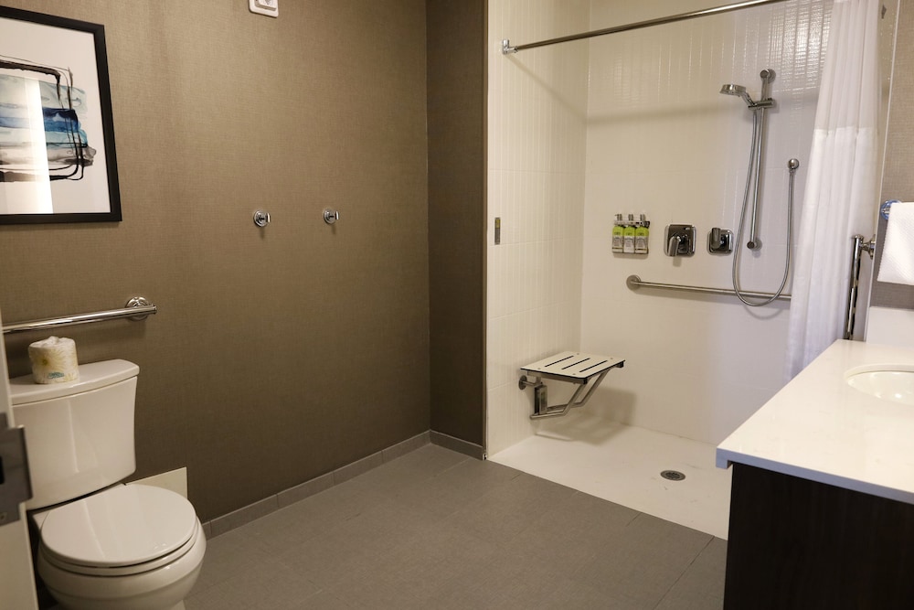 Staybridge Suites Waterloo - St. Jacobs Area 24/78