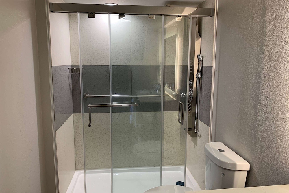 Days Inn by Wyndham Bellville Mansfield 30/30