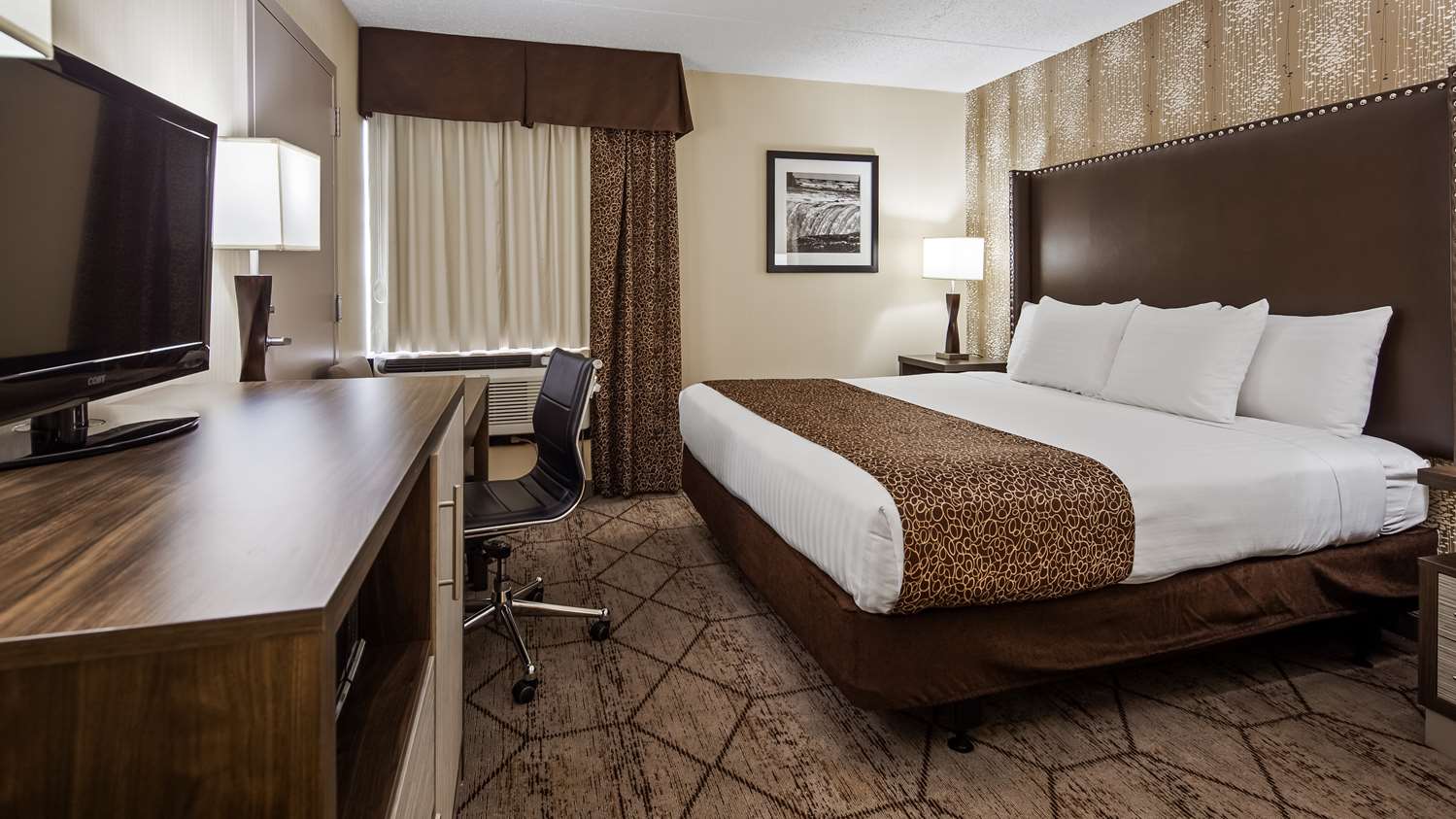 Best Western The Inn At Buffalo Airport 2/18