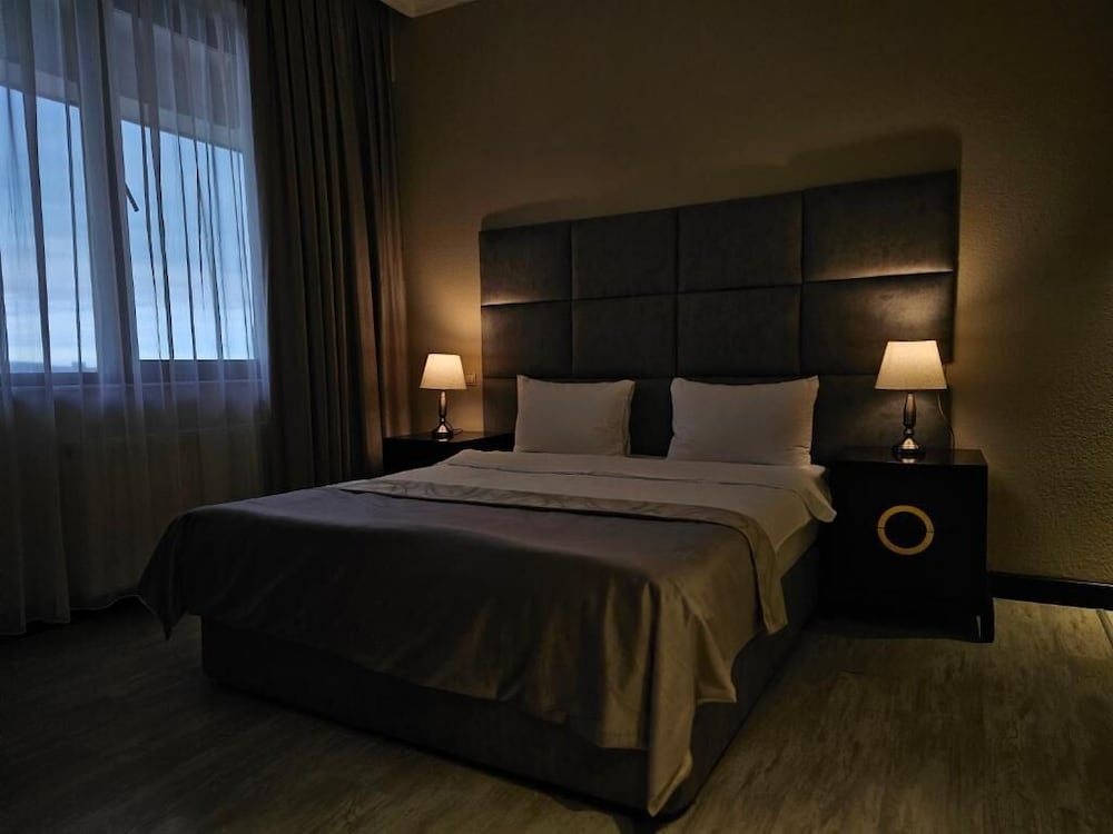 غرفة اقتصادية بسرير كوين، The Crown Hotel 2/2