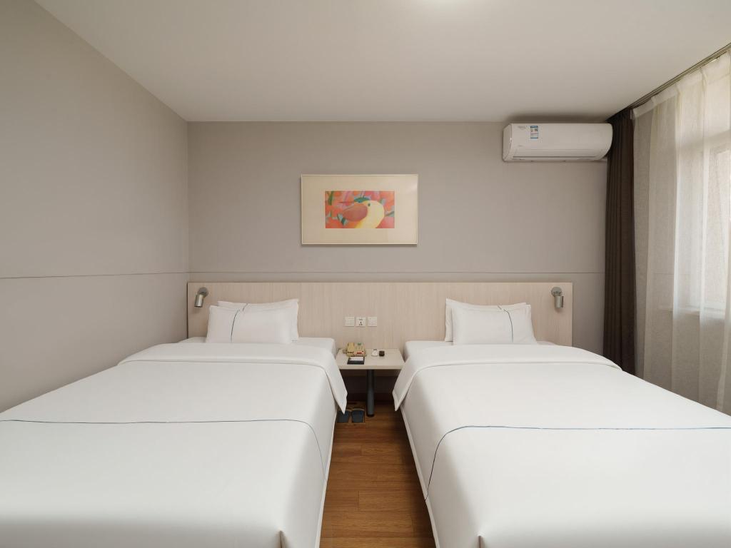 Superior, Twin Beds