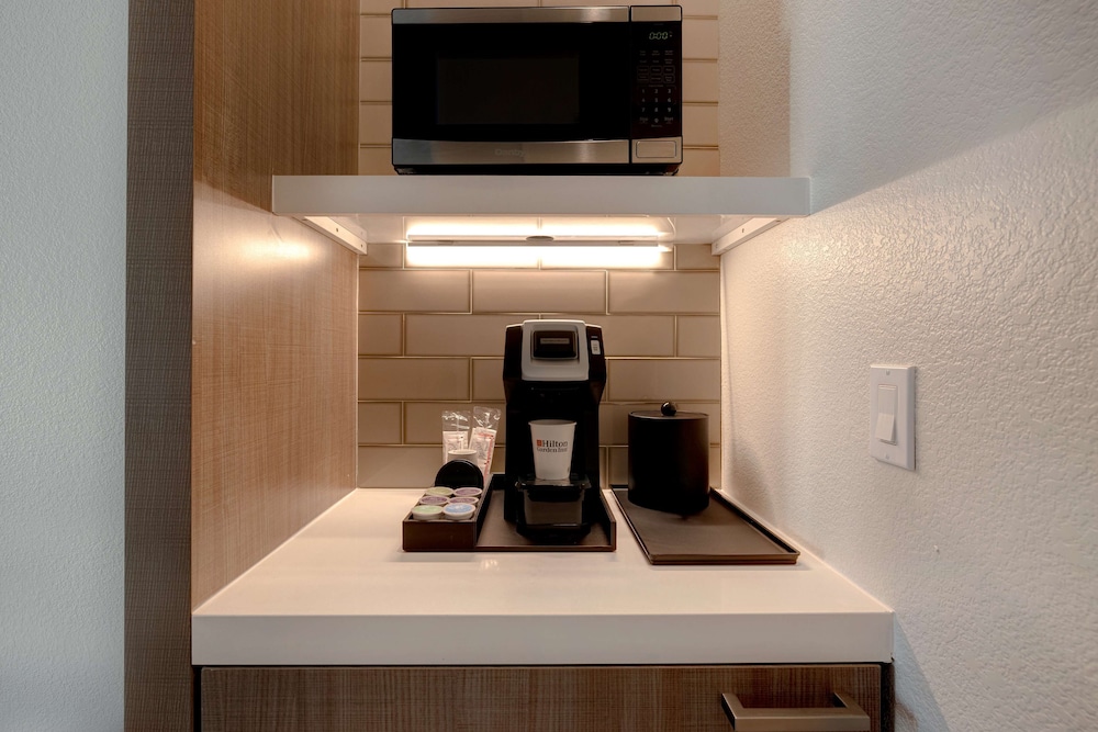 Hilton Garden Inn Temecula 34/68