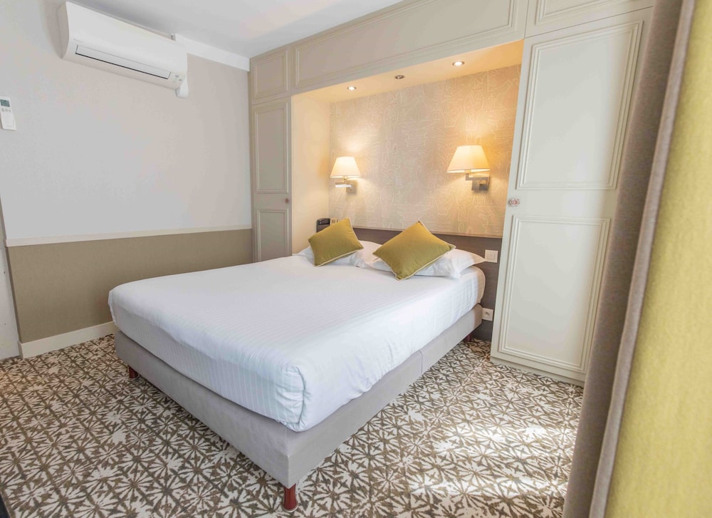 Hotel Passy Eiffel 14/67