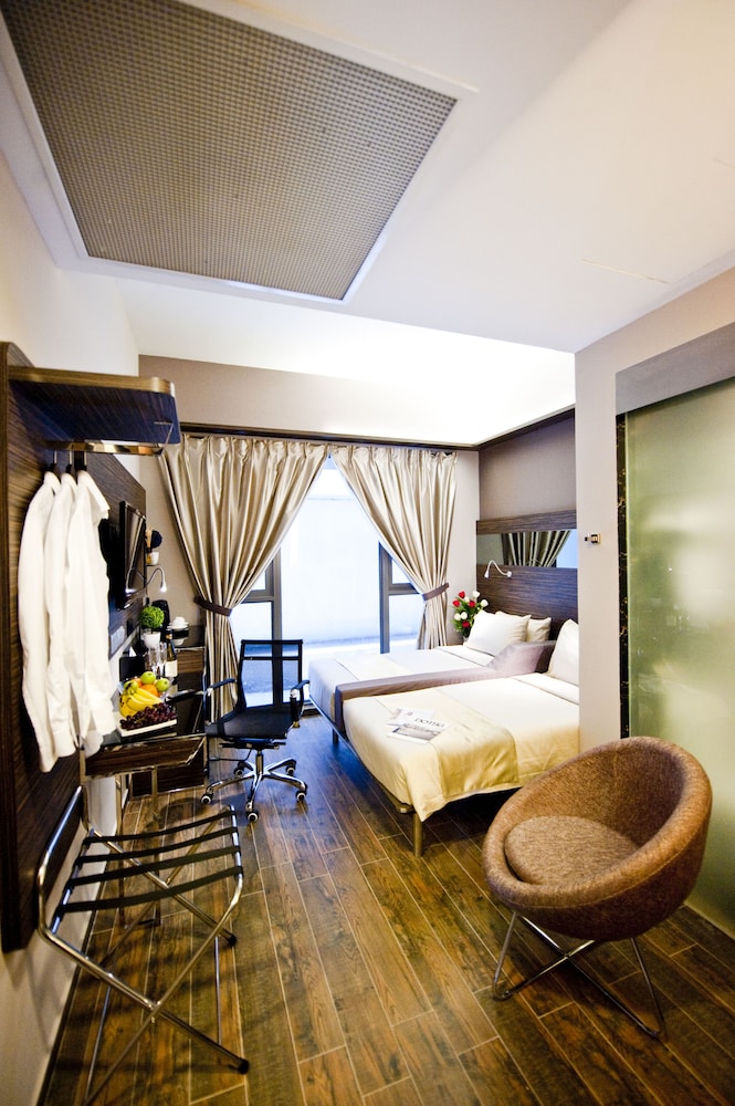 Mercure Singapore Tyrwhitt 55/78