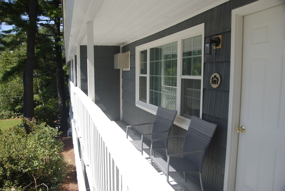 Kittery Inn and Suites 5/38
