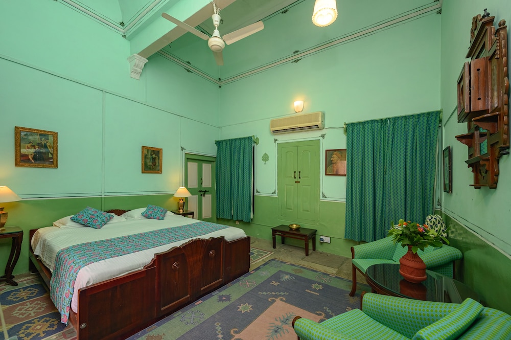 The Piramal Haveli (20th Century; Shekhavati, Rajasthan) 13/39