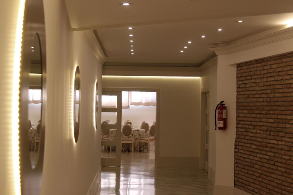 Hotel Reyes Ziries 25/63