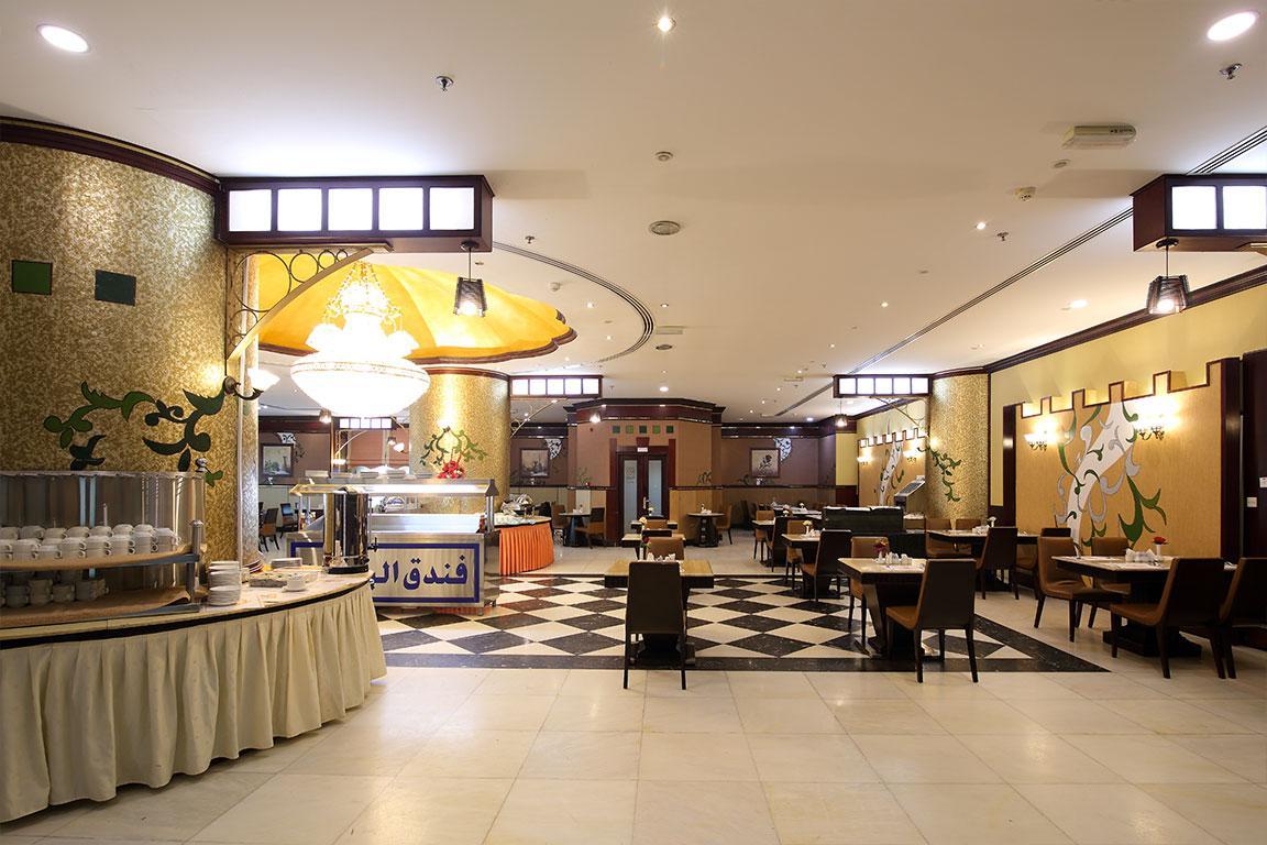 Al Bustan Tower Hotel Suites 17/23
