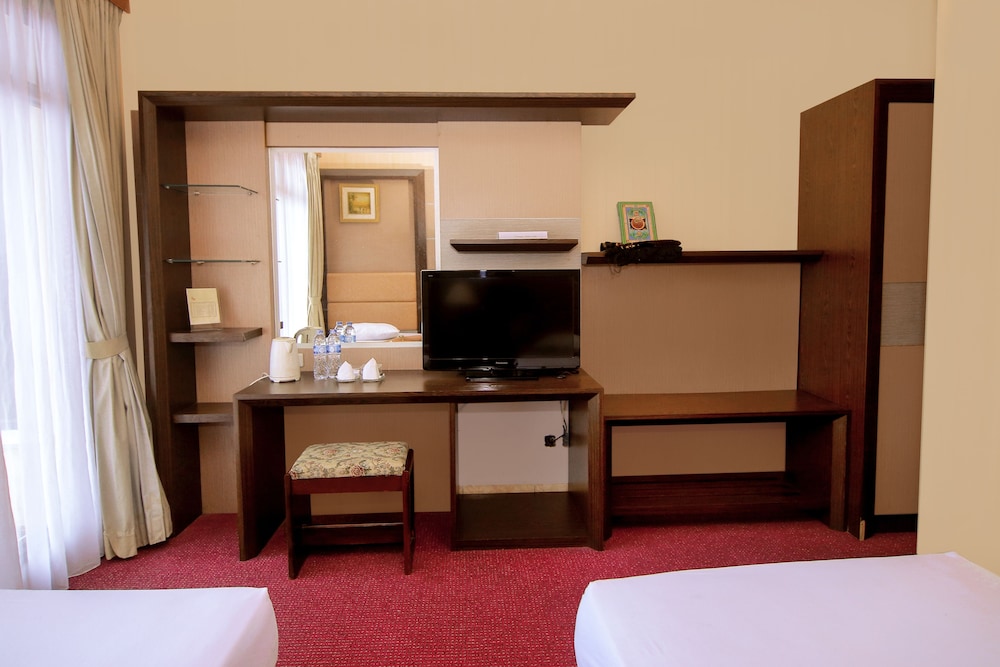 Hotel Hakmaz Taba Syariah Lubuk Linggau 26/49