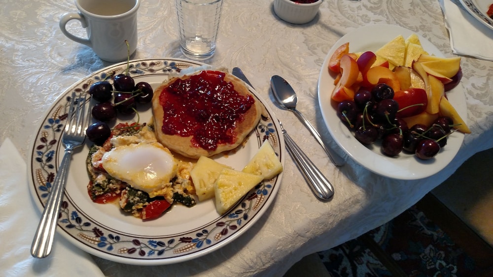 Friday Harbor Grand B&B 29/55
