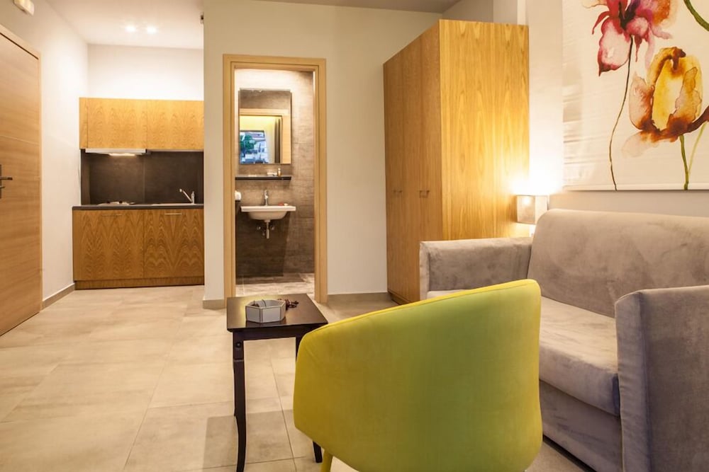 Anemos Rooms and Apartments 32/50