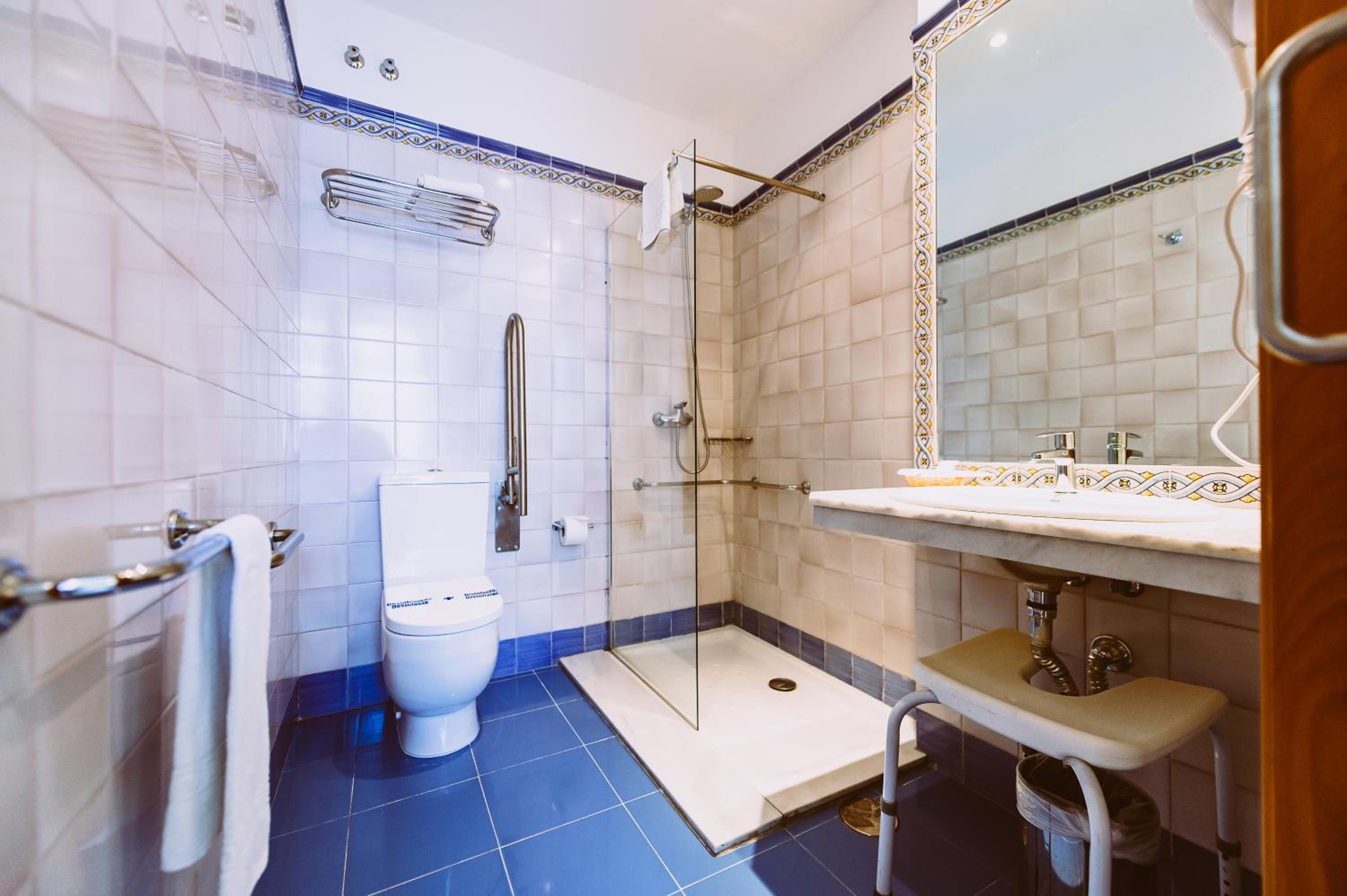غرفة مفردة، Basic Hotel Dona Manuela 4/15