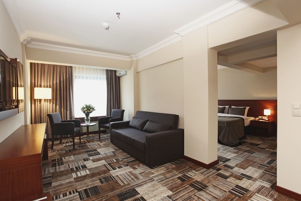 Tiara Termal Spa Hotel 55/77