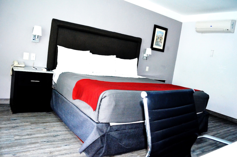 Plaza Camelinas Hotel 22/63