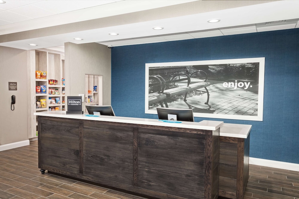Hampton Inn Kennebunk Me 11/51