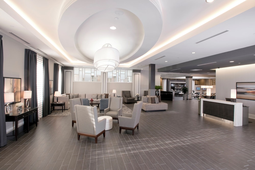 Crowne Plaza Hotel Greenville I 385 Roper Mtn Rd 44/77