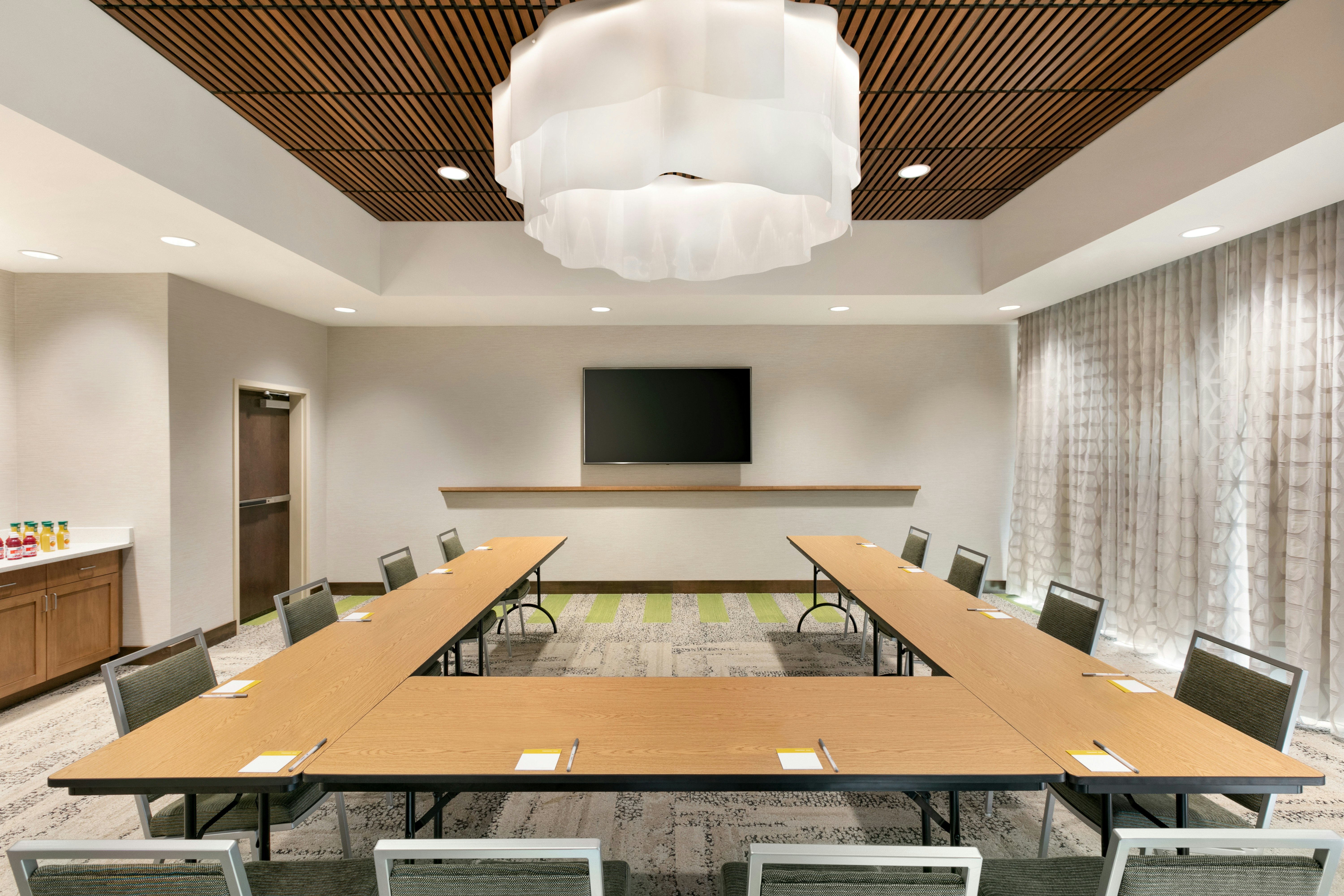 Hampton Inn Suites Johns Creek 40/47